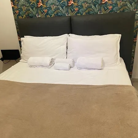 Deboras Casa Blanca * 오스투니